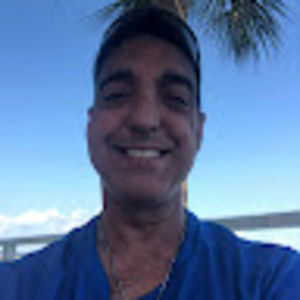 Meet your Posher, Elias